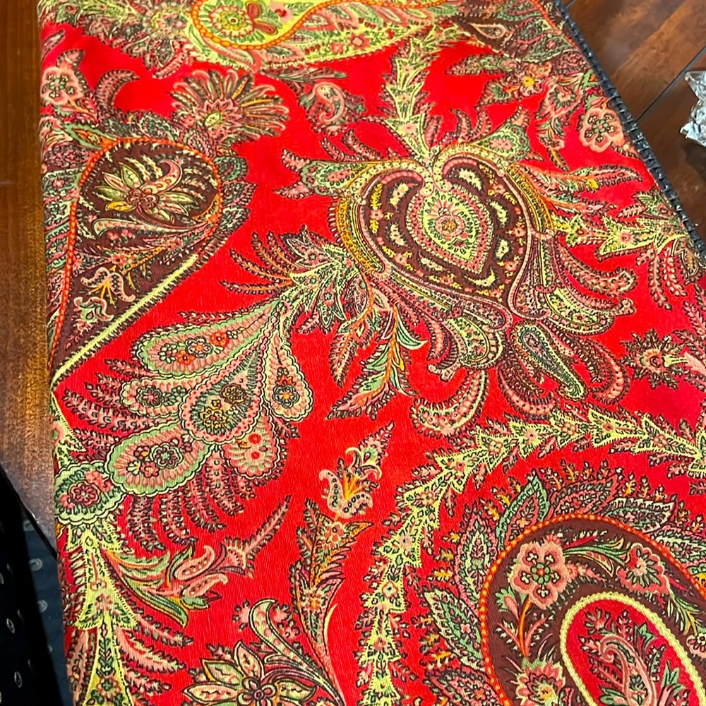 Pottery Barn Christmas paisley tablecloth
70 X 108